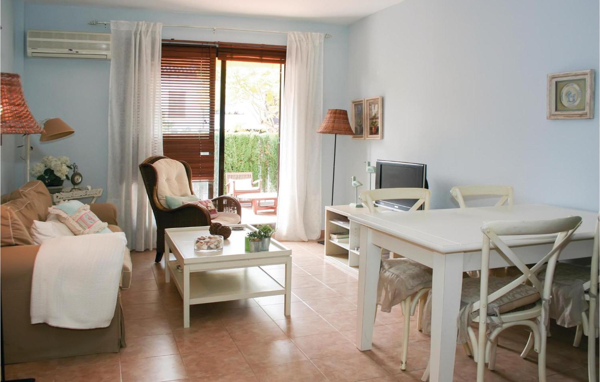 Beautiful Apartment In Alcossebre With Kitchen Kültér fotó